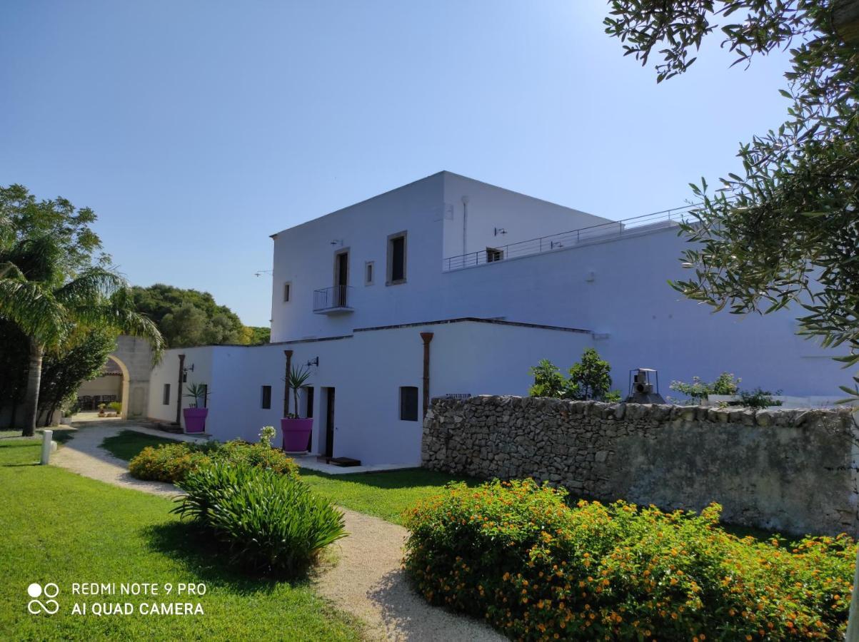 Masseria Borgo Santuri Остуни Екстериор снимка