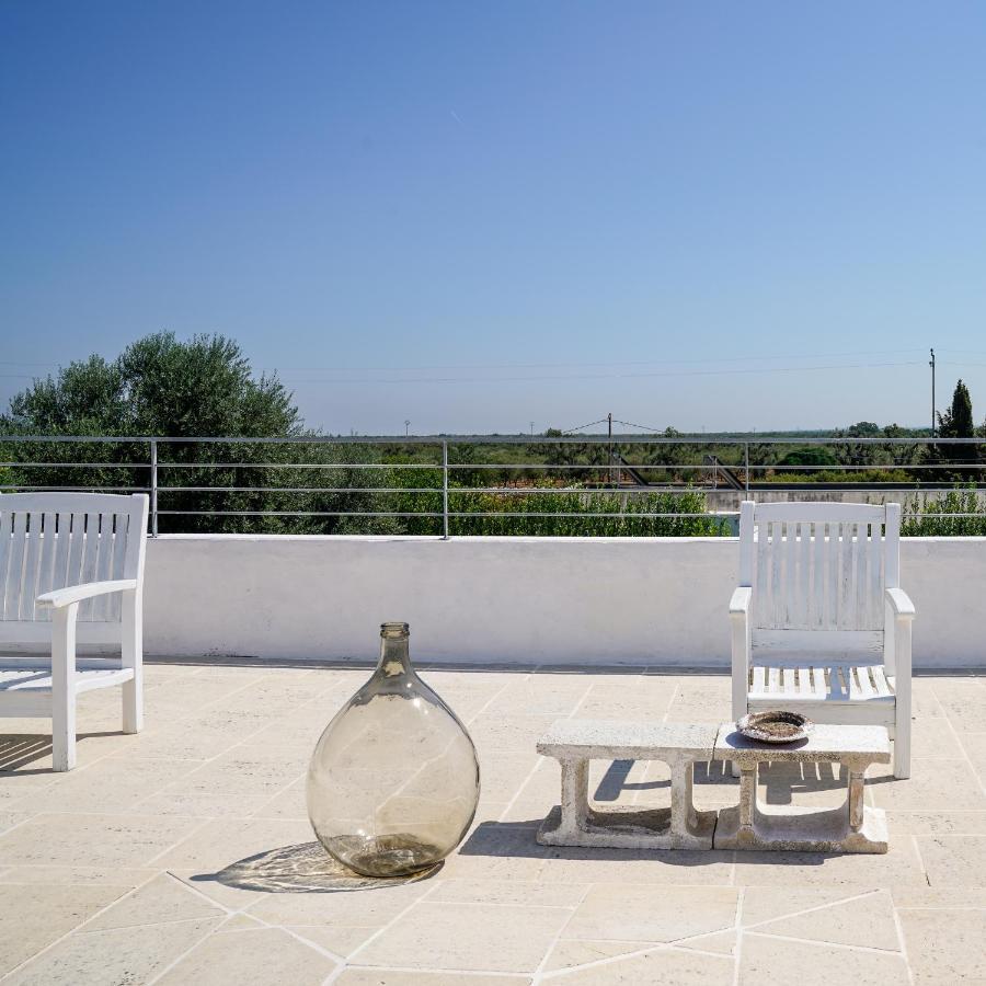 Masseria Borgo Santuri Остуни Екстериор снимка