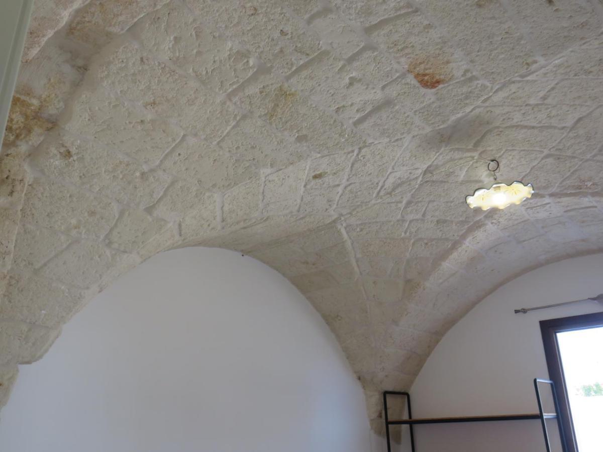 Masseria Borgo Santuri Остуни Екстериор снимка